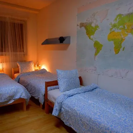 Apartmans Turgenevova - Ostravska With Free Parking Goltsch Jenikau