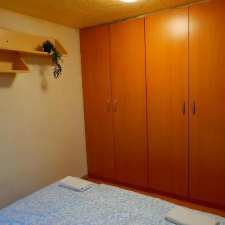 Apartmans Turgenevova - Ostravska With Free Parking 公寓 *
