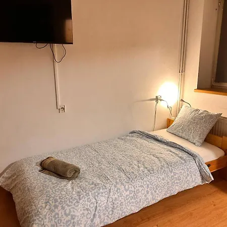 Apartmans Turgenevova - Ostravska With Free Parking *